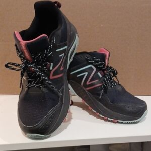 New Balance Women's Black and Coral Athletic Shoes